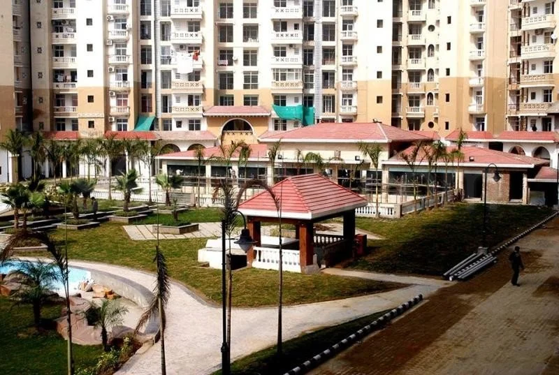 Amrapali Silicon City